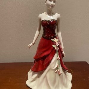 Royal Doulton Red and White Sculpture